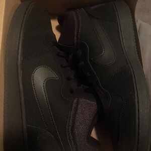 Nike Court Borough Mid (GS)